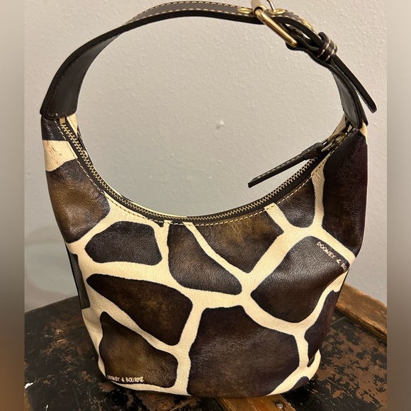 Dooney and Bourke Giraffe print handbag/purse. Dark brown and cream white. EUC - Picture 7 of 8